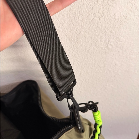 SHEIN Olive Green Messenger Bag with Neon Yellow Accent - Picture 5 of 8